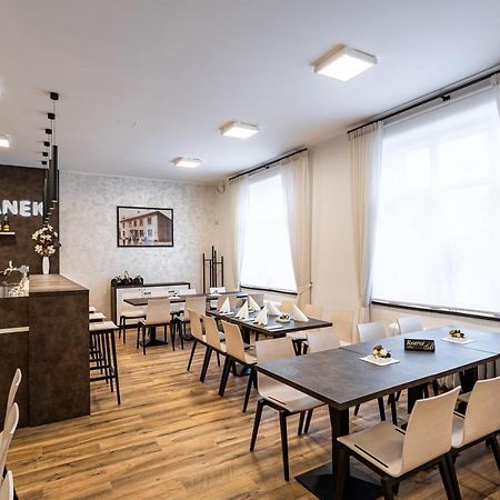 Hotel Jordánek Opočno Kültér fotó