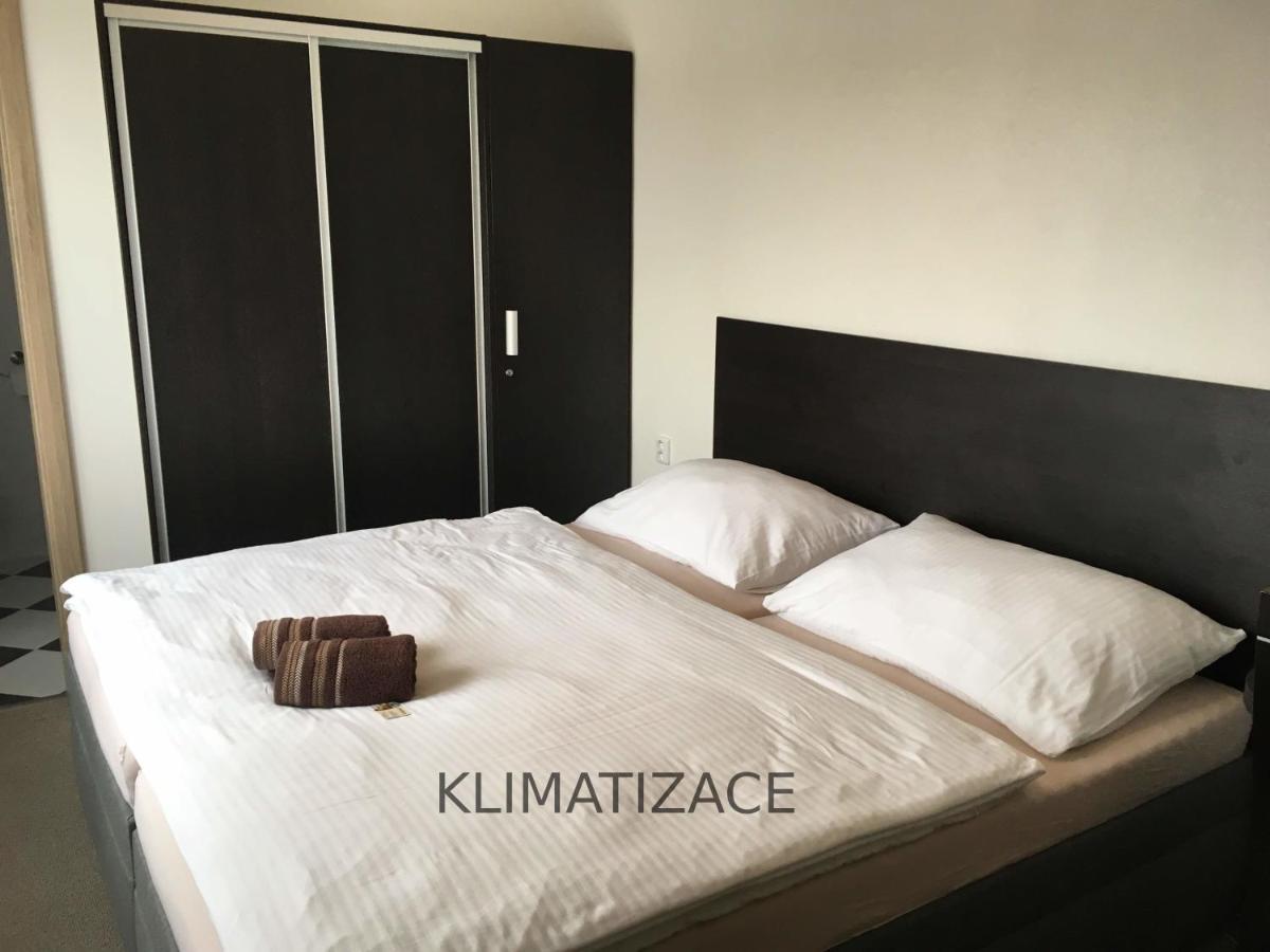 Hotel Jordánek Opočno Kültér fotó