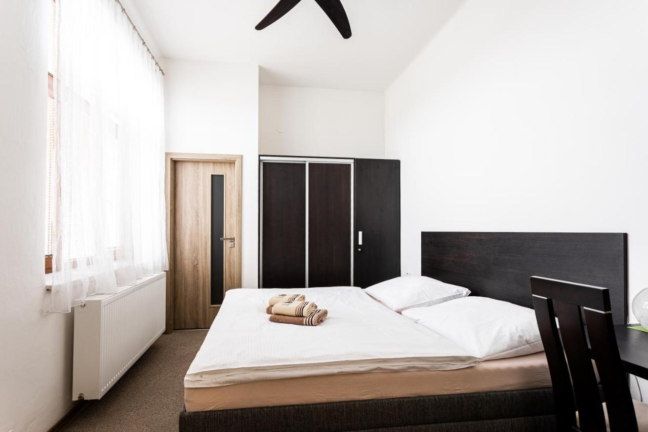 Hotel Jordánek Opočno Kültér fotó