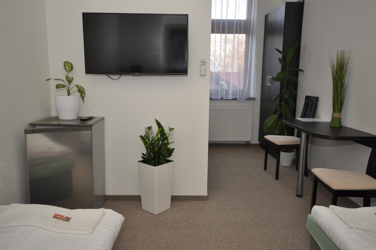 Hotel Jordánek Opočno Kültér fotó