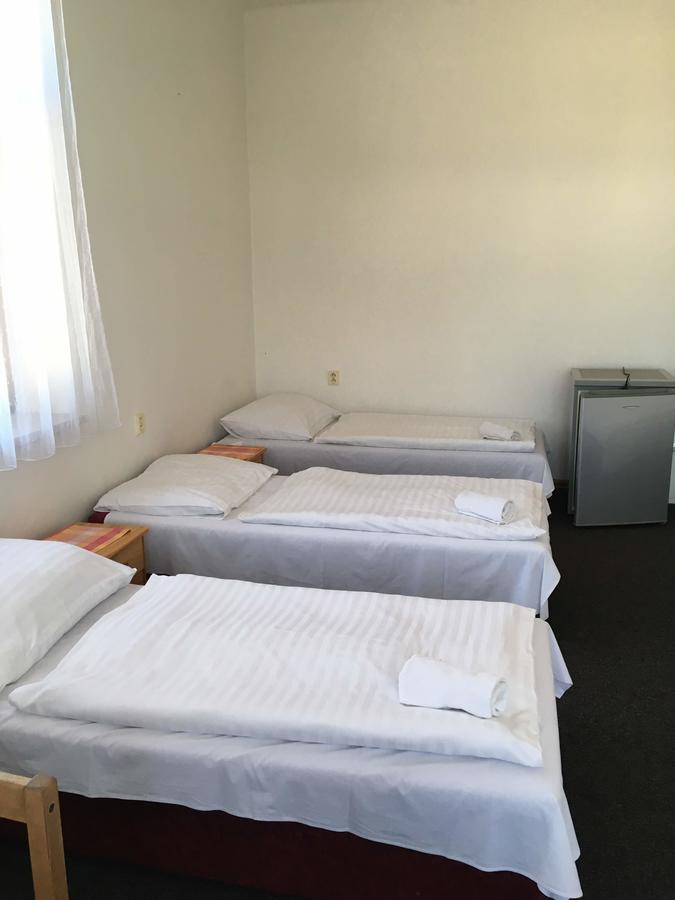 Hotel Jordánek Opočno Kültér fotó