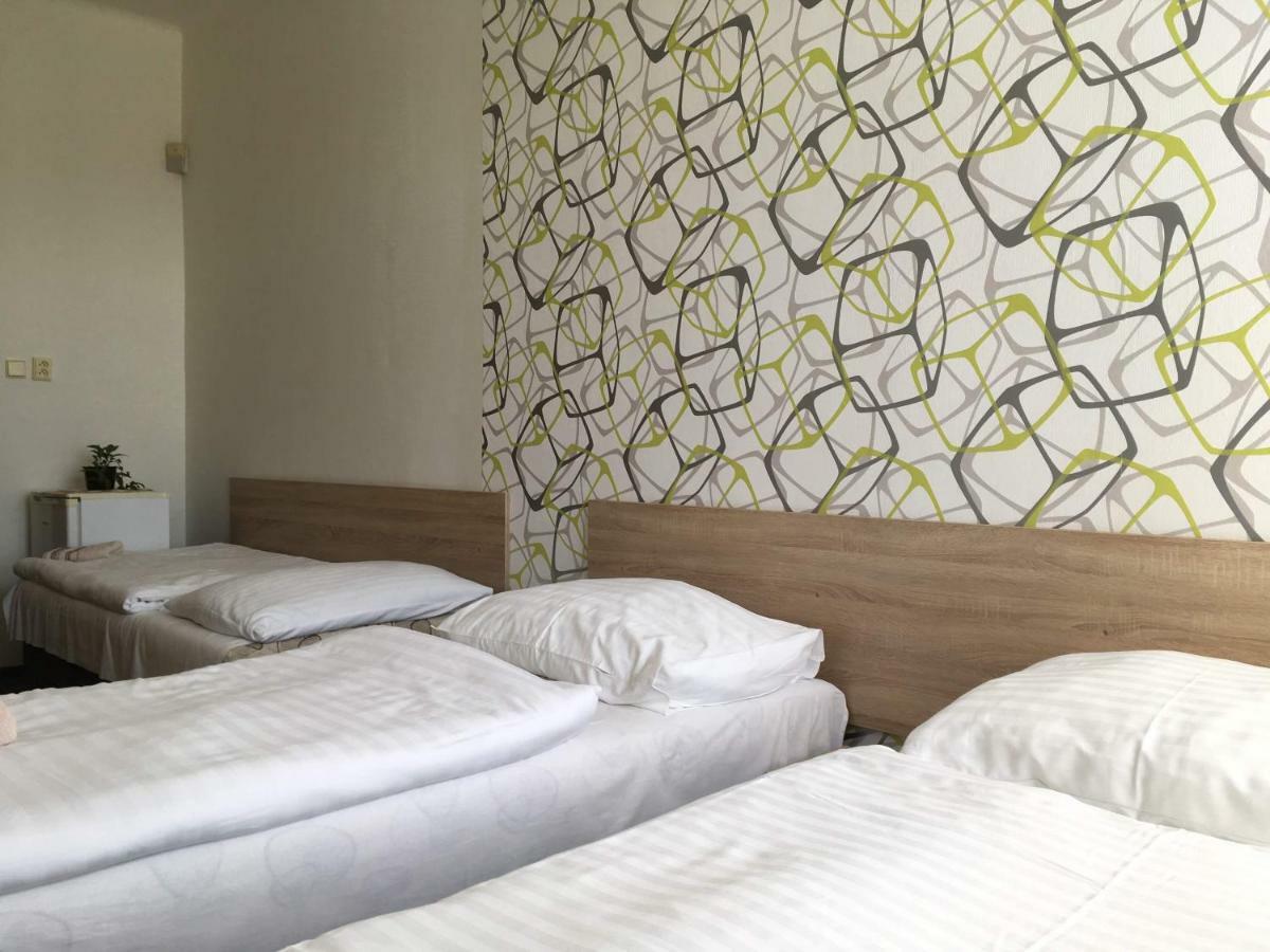 Hotel Jordánek Opočno Kültér fotó